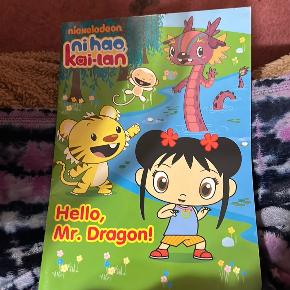 A Nihao Kai-lan coloring/story book
